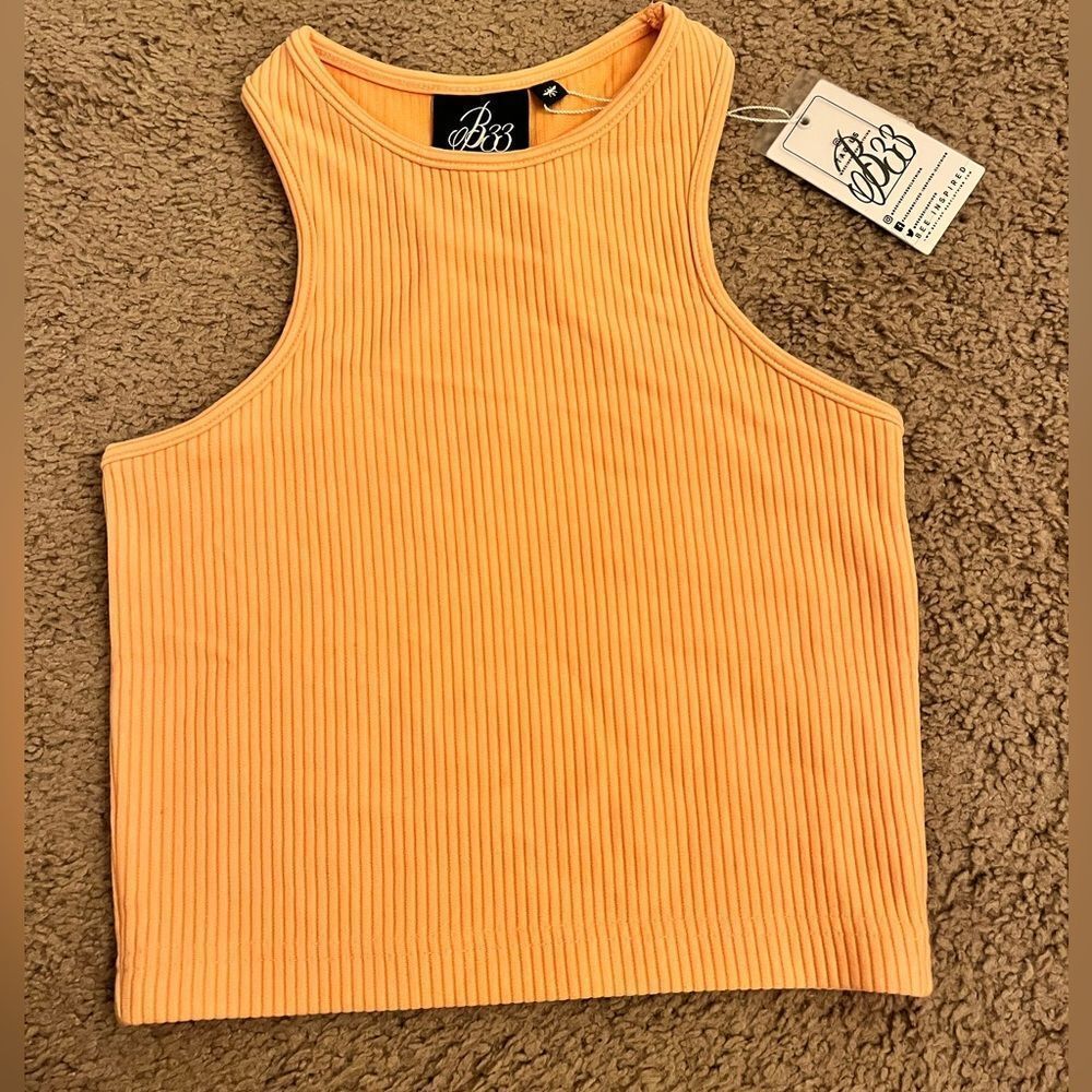 Peach crop tank  
